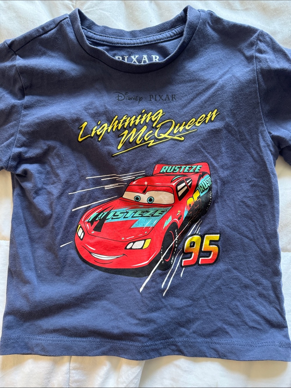 Disney Pixar cars lightning McQueen top for boys 4T EUC